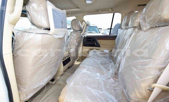 Buy Import Toyota Land Cruiser White Car in Import - Dubai in Bomi County Buy Import Toyota Land Cruiser White Car in Import - Dubai in Bomi County