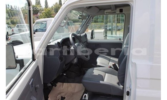 Buy Import Toyota Land Cruiser White Car in Import - Dubai in Bomi County Buy Import Toyota Land Cruiser White Car in Import - Dubai in Bomi County