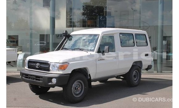 Buy Import Toyota Land Cruiser White Car in Import - Dubai in Bomi County Buy Import Toyota Land Cruiser White Car in Import - Dubai in Bomi County