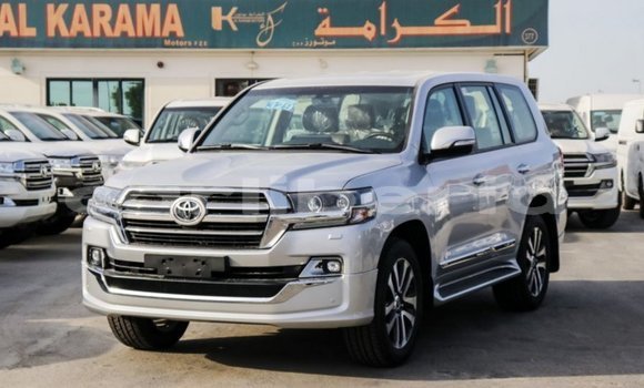Acheter Import Voiture Toyota Land Cruiser Autre à Import - Dubai, Comté de Bomi Acheter Import Voiture Toyota Land Cruiser Autre à Import - Dubai, Comté de Bomi