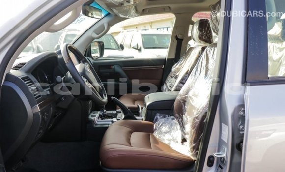 Acheter Import Voiture Toyota Land Cruiser Autre à Import - Dubai, Comté de Bomi Acheter Import Voiture Toyota Land Cruiser Autre à Import - Dubai, Comté de Bomi