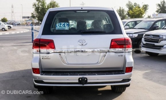Acheter Import Voiture Toyota Land Cruiser Autre à Import - Dubai, Comté de Bomi Acheter Import Voiture Toyota Land Cruiser Autre à Import - Dubai, Comté de Bomi