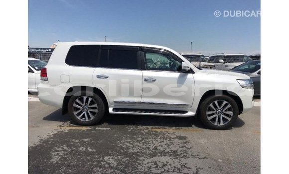 Buy Import Toyota Land Cruiser White Car in Import - Dubai in Bomi County Buy Import Toyota Land Cruiser White Car in Import - Dubai in Bomi County