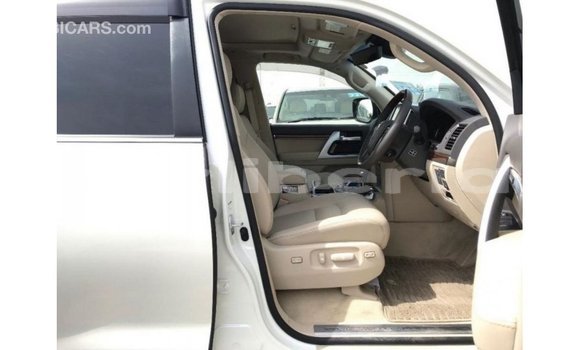 Buy Import Toyota Land Cruiser White Car in Import - Dubai in Bomi County Buy Import Toyota Land Cruiser White Car in Import - Dubai in Bomi County