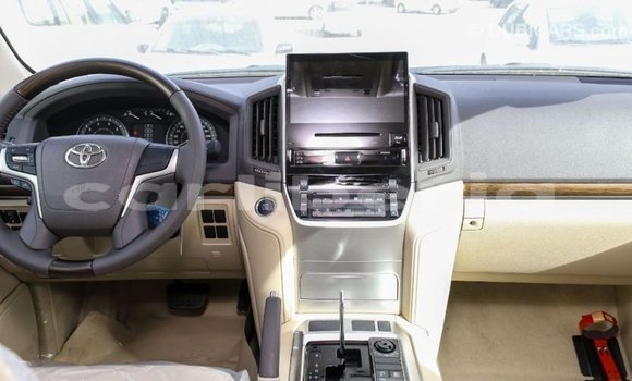Buy Import Toyota Land Cruiser White Car in Import - Dubai in Bomi County Buy Import Toyota Land Cruiser White Car in Import - Dubai in Bomi County