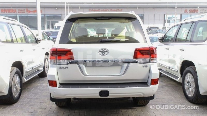 Big with watermark toyota land cruiser bomi county import dubai 2699