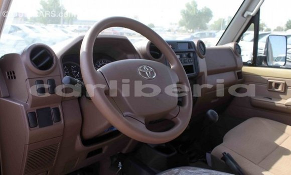 Acheter Import Voiture Toyota Land Cruiser Beige à Import - Dubai, Comté de Bomi Acheter Import Voiture Toyota Land Cruiser Beige à Import - Dubai, Comté de Bomi
