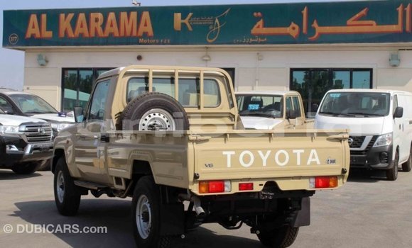 Acheter Import Voiture Toyota Land Cruiser Beige à Import - Dubai, Comté de Bomi Acheter Import Voiture Toyota Land Cruiser Beige à Import - Dubai, Comté de Bomi