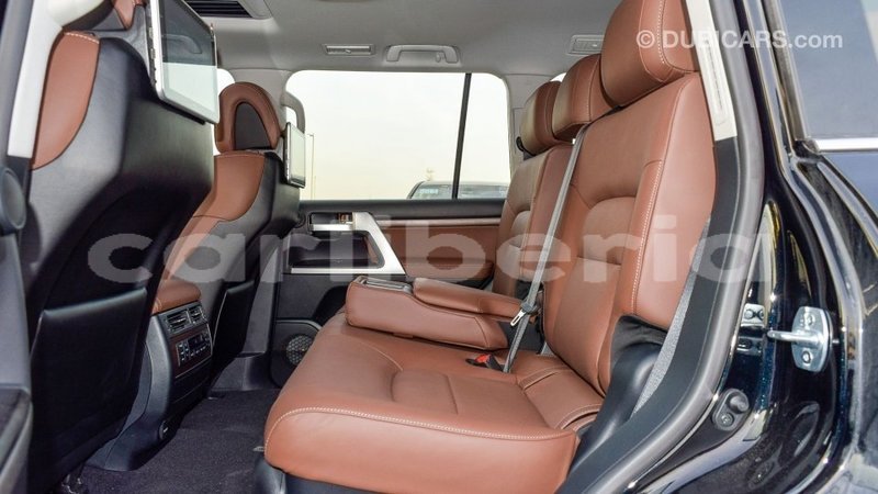 Big with watermark toyota land cruiser bomi county import dubai 2767
