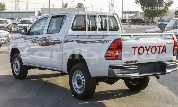 Buy Import Toyota Hilux White Car in Import - Dubai in Bomi County Buy Import Toyota Hilux White Car in Import - Dubai in Bomi County