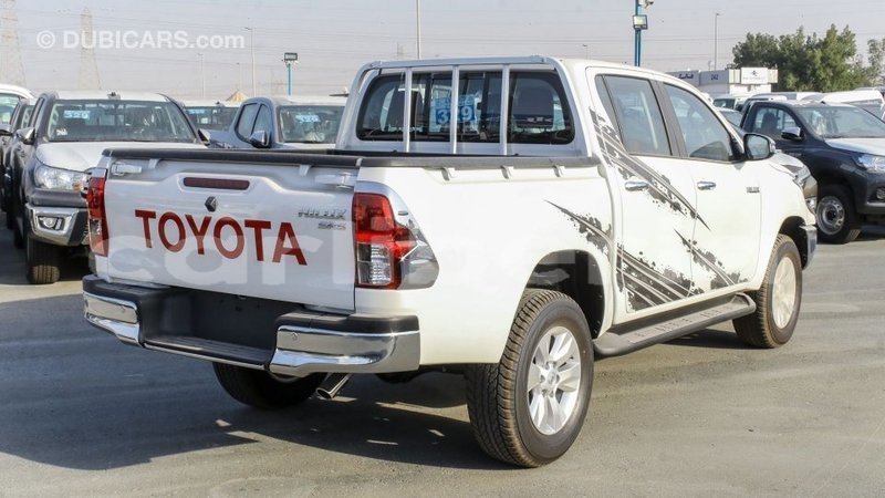 Big with watermark toyota hilux bomi county import dubai 2777