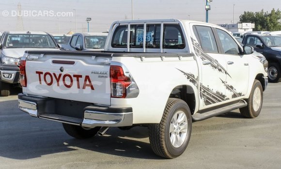 Buy Import Toyota Hilux White Car in Import - Dubai in Bomi County Buy Import Toyota Hilux White Car in Import - Dubai in Bomi County