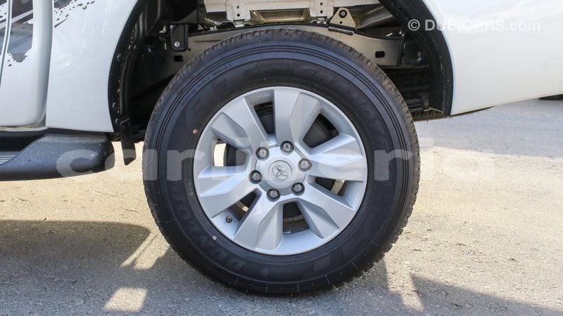 Big with watermark toyota hilux bomi county import dubai 2787