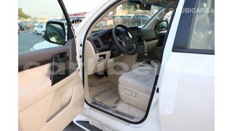 Big with watermark toyota land cruiser bomi county import dubai 2796