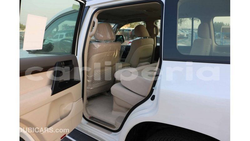 Big with watermark toyota land cruiser bomi county import dubai 2796