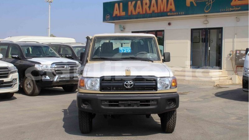 Big with watermark toyota land cruiser bomi county import dubai 2797