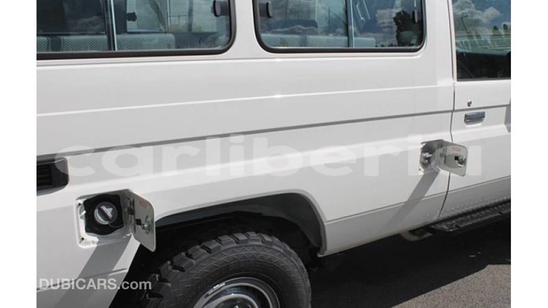 Big with watermark toyota land cruiser bomi county import dubai 2798