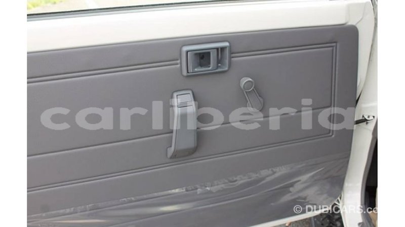 Big with watermark toyota land cruiser bomi county import dubai 2798