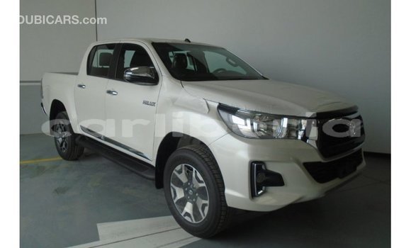 Buy Import Toyota Hilux White Car in Import - Dubai in Bomi County Buy Import Toyota Hilux White Car in Import - Dubai in Bomi County