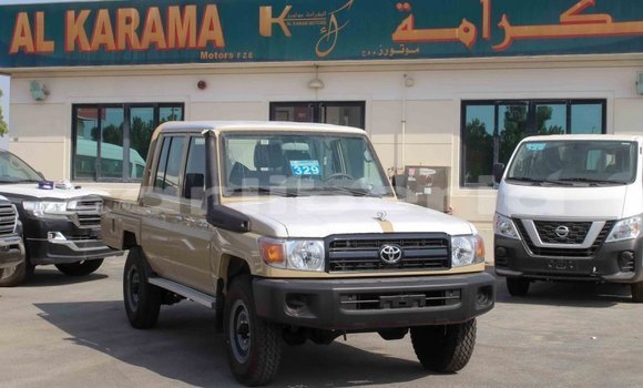 Acheter Import Voiture Toyota Land Cruiser Beige à Import - Dubai, Comté de Bomi Acheter Import Voiture Toyota Land Cruiser Beige à Import - Dubai, Comté de Bomi