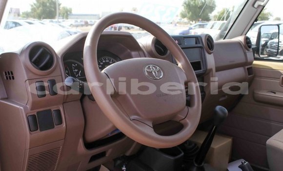 Acheter Import Voiture Toyota Land Cruiser Beige à Import - Dubai, Comté de Bomi Acheter Import Voiture Toyota Land Cruiser Beige à Import - Dubai, Comté de Bomi
