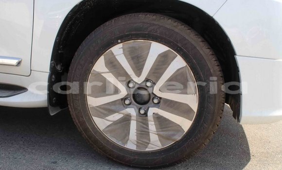 Acheter Import Voiture Toyota Land Cruiser Blanc à Import - Dubai, Comté de Bomi Acheter Import Voiture Toyota Land Cruiser Blanc à Import - Dubai, Comté de Bomi