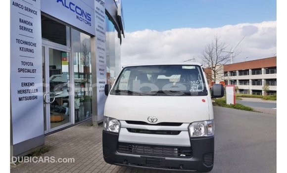 Buy Import Toyota Hiace White Car in Import - Dubai in Bomi County Buy Import Toyota Hiace White Car in Import - Dubai in Bomi County