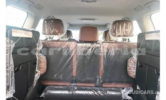 Acheter Import Voiture Toyota Land Cruiser Noir à Import - Dubai, Comté de Bomi Acheter Import Voiture Toyota Land Cruiser Noir à Import - Dubai, Comté de Bomi