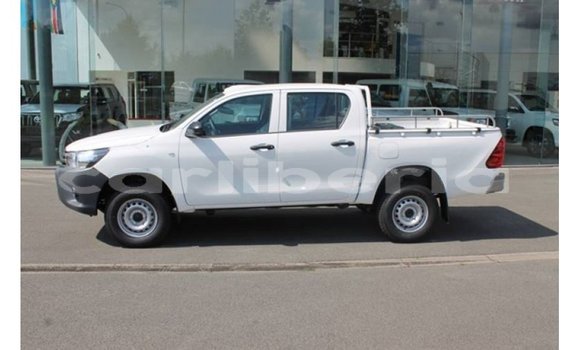 Acheter Import Voiture Toyota Hilux Blanc à Import - Dubai, Comté de Bomi Acheter Import Voiture Toyota Hilux Blanc à Import - Dubai, Comté de Bomi