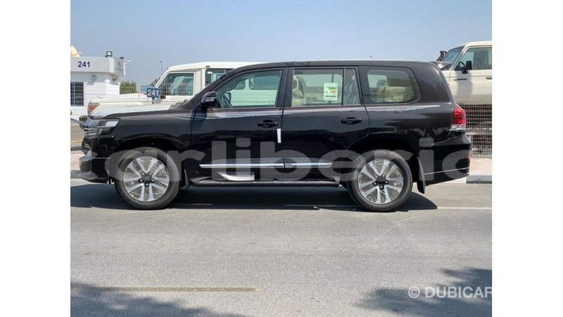 Big with watermark toyota land cruiser bomi county import dubai 2823