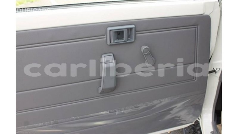 Big with watermark toyota land cruiser bomi county import dubai 2827