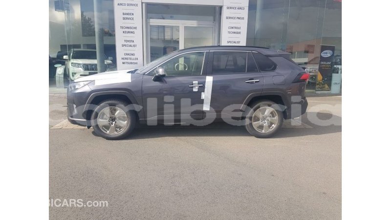 Big with watermark toyota hiace bomi county import dubai 2833