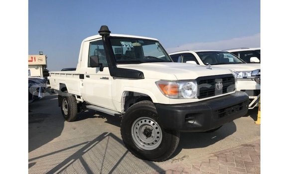 Buy Import Toyota Land Cruiser White Car in Import - Dubai in Bomi County Buy Import Toyota Land Cruiser White Car in Import - Dubai in Bomi County