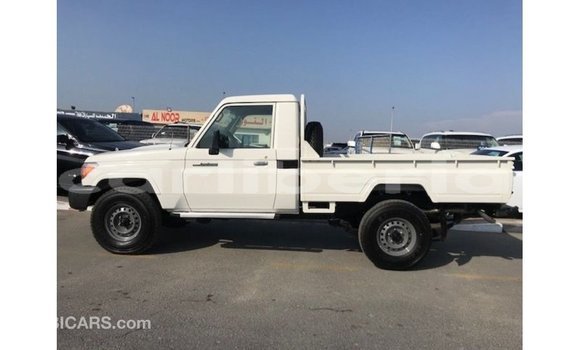 Buy Import Toyota Land Cruiser White Car in Import - Dubai in Bomi County Buy Import Toyota Land Cruiser White Car in Import - Dubai in Bomi County