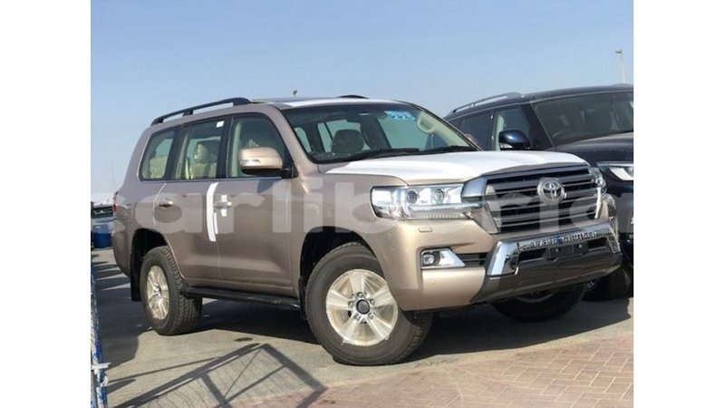 Big with watermark toyota land cruiser bomi county import dubai 2852