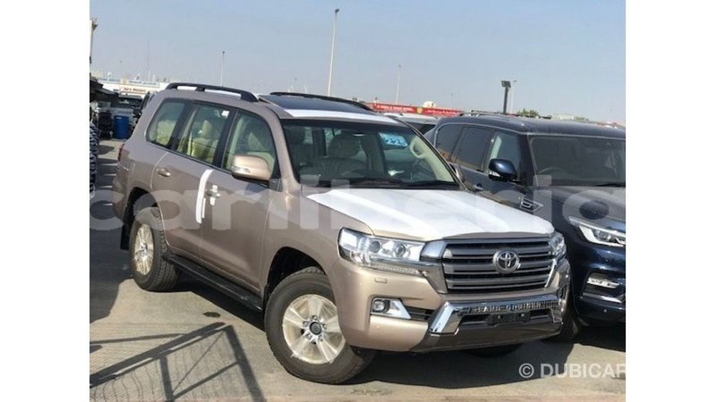 Big with watermark toyota land cruiser bomi county import dubai 2852