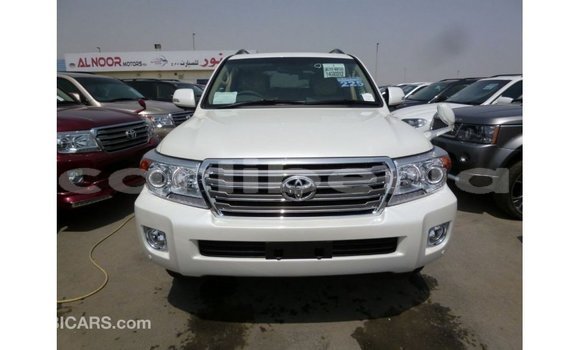 Buy Import Toyota Land Cruiser White Car in Import - Dubai in Bomi County Buy Import Toyota Land Cruiser White Car in Import - Dubai in Bomi County