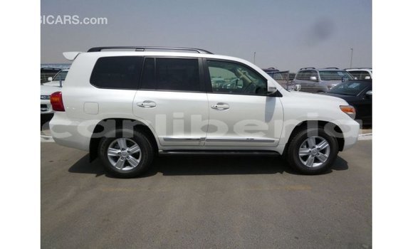Buy Import Toyota Land Cruiser White Car in Import - Dubai in Bomi County Buy Import Toyota Land Cruiser White Car in Import - Dubai in Bomi County