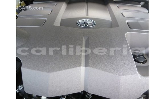 Buy Import Toyota Land Cruiser White Car in Import - Dubai in Bomi County Buy Import Toyota Land Cruiser White Car in Import - Dubai in Bomi County