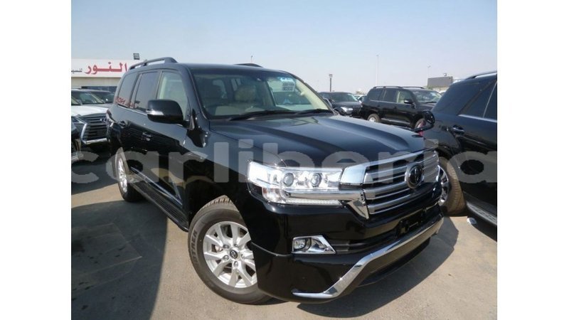 Big with watermark toyota land cruiser bomi county import dubai 2865