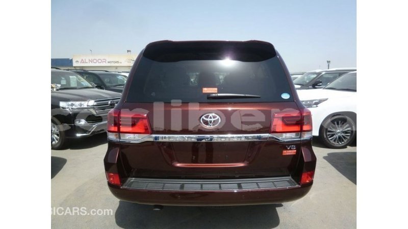 Big with watermark toyota land cruiser bomi county import dubai 2867