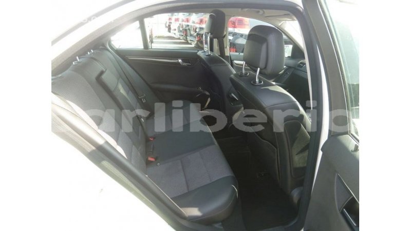 Big with watermark mercedes benz 200 bomi county import dubai 2869