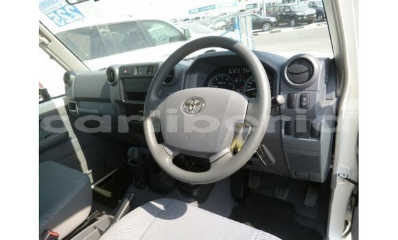 Buy Import Toyota Land Cruiser White Car in Import - Dubai in Bomi County Buy Import Toyota Land Cruiser White Car in Import - Dubai in Bomi County