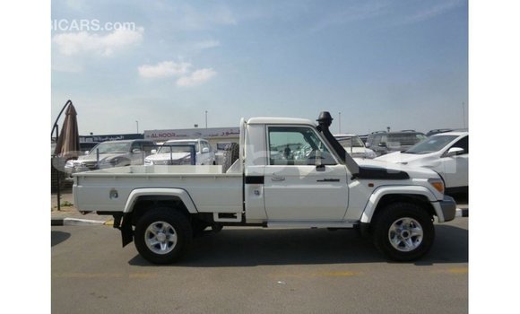Buy Import Toyota Land Cruiser White Car in Import - Dubai in Bomi County Buy Import Toyota Land Cruiser White Car in Import - Dubai in Bomi County