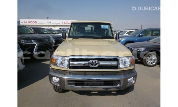Acheter Import Voiture Toyota Land Cruiser Beige à Import - Dubai, Comté de Bomi Acheter Import Voiture Toyota Land Cruiser Beige à Import - Dubai, Comté de Bomi
