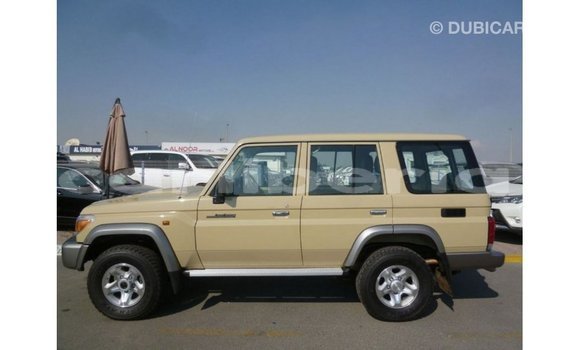 Acheter Import Voiture Toyota Land Cruiser Beige à Import - Dubai, Comté de Bomi Acheter Import Voiture Toyota Land Cruiser Beige à Import - Dubai, Comté de Bomi