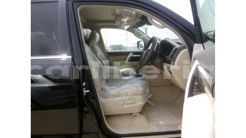 Big with watermark toyota land cruiser bomi county import dubai 2881
