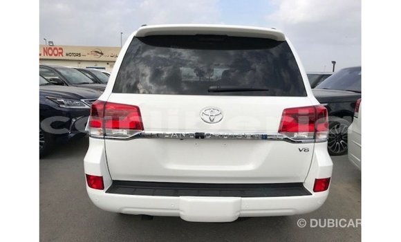 Buy Import Toyota Land Cruiser White Car in Import - Dubai in Bomi County Buy Import Toyota Land Cruiser White Car in Import - Dubai in Bomi County