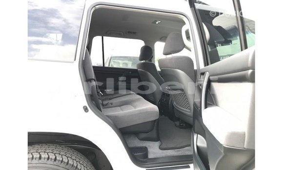 Buy Import Toyota Land Cruiser White Car in Import - Dubai in Bomi County Buy Import Toyota Land Cruiser White Car in Import - Dubai in Bomi County