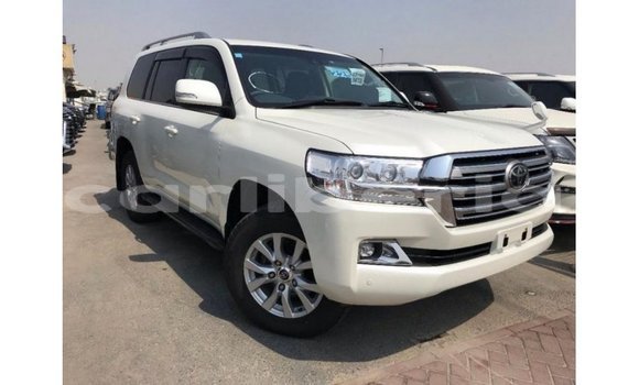 Buy Import Toyota Land Cruiser White Car in Import - Dubai in Bomi County Buy Import Toyota Land Cruiser White Car in Import - Dubai in Bomi County
